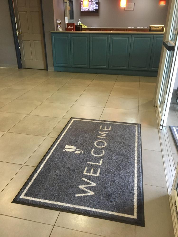 Baymont By Wyndham Sumter Hotell Eksteriør bilde