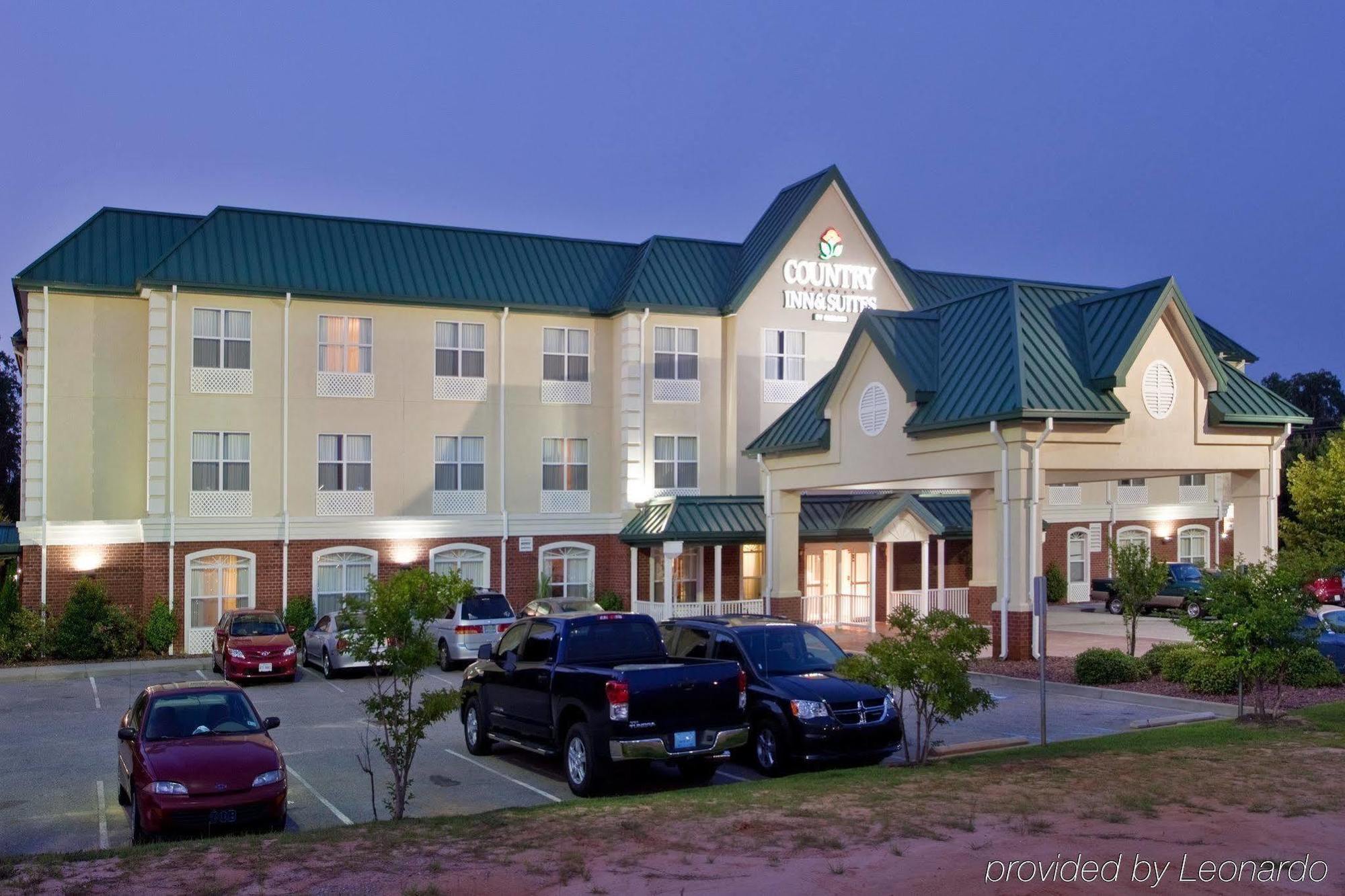 Baymont By Wyndham Sumter Hotell Eksteriør bilde